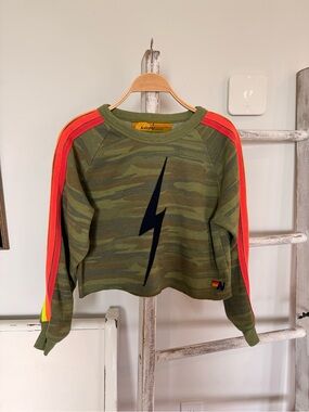 Aviator Nation Womens Bolt Stitch Camo Raw Hem Crewneck Top Size Small EUC